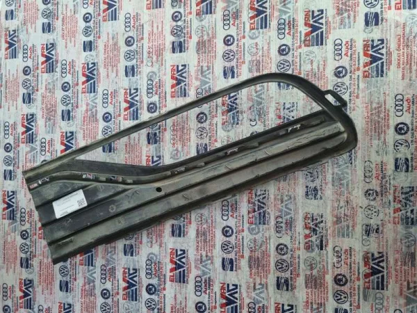 6C0853666B | VW Polo Sağ Sis Kapağı VAG