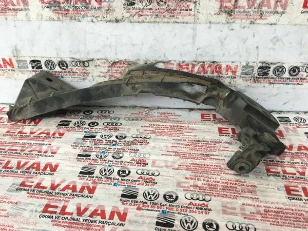 5K0807889H | Ön Tampon Bağlantı Braketi VAG
