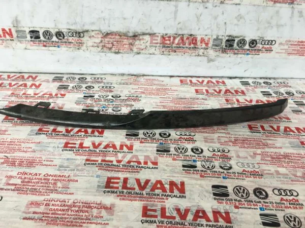 8T0807681H | Audi A5 Sol Sis Far Kapağı VAG