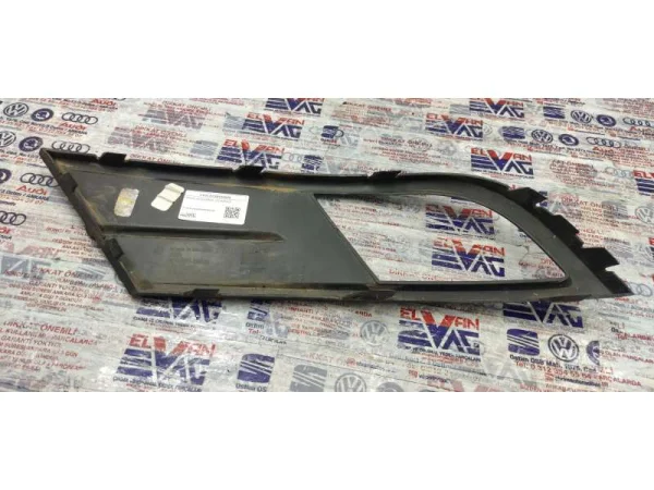 5C6853666E | VW Jetta Sağ Sis Farı Çerçevesi VAG