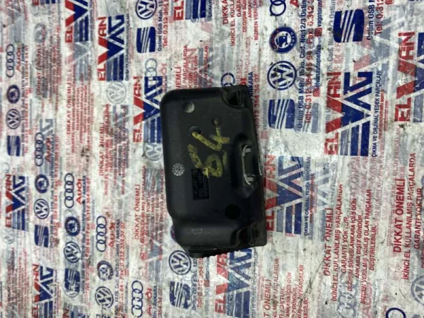 6X0864575A | VW Polo Ön Küllük İçi VAG