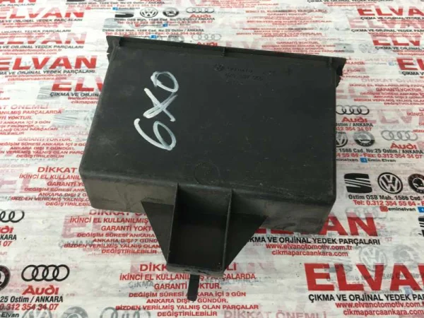 6X0857058B | VW Polo Orta Raf Gözü VAG