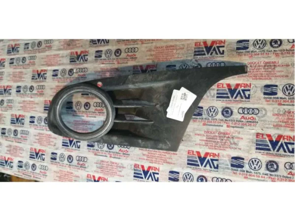 5K0853665 | VW Golf Sol Sis Farı Çerçevesi VAG