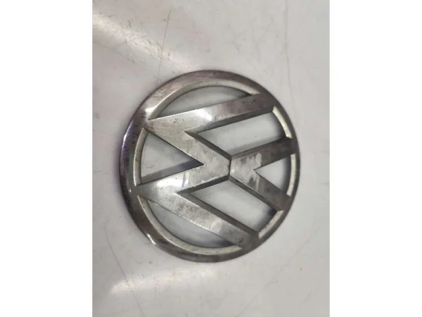 5G0853601 | VW Golf Ön Panjur Arması VAG