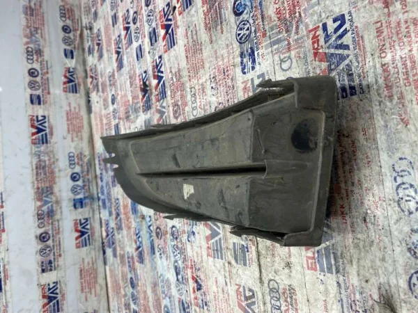 1Z0807368B | Skoda Octavia Sağ Tampon Izgarası VAG