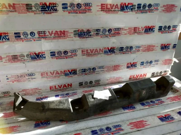 1P0807863 | Seat Leon Sol Arka Tampon Braketi VAG
