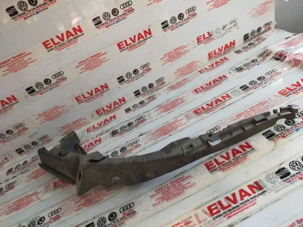 3B0807049C | VW Passat Ön Tampon Sol Far Alt Braketi VAG