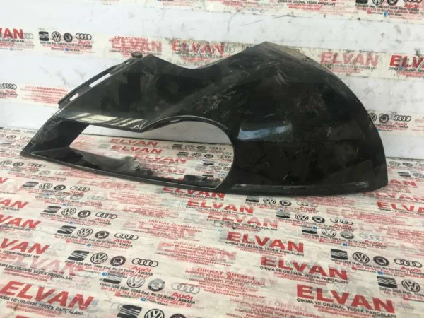4L0807062C | Audi Q7 Sağ Sis Lamba Kapağı VAG