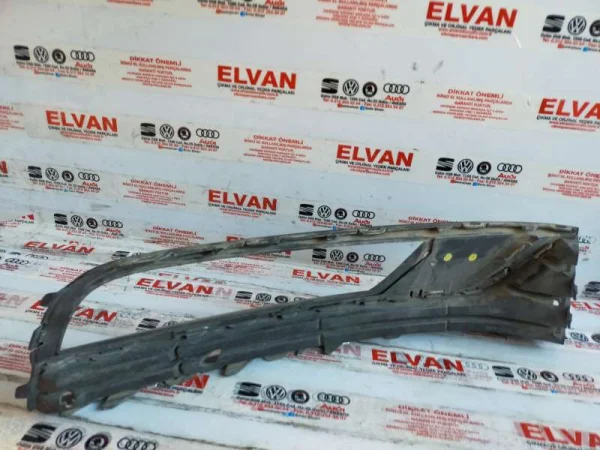 3AA853665A | Sol Sis Izgarası VAG