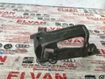 8V5807262 | Audi A3 Sağ Sis Far Braketi - 3
