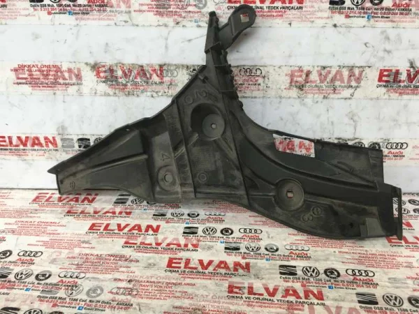 8V4807377A | Audi A3 Sol Arka Tampon Braketi VAG