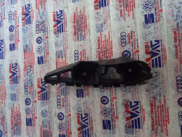 5C6807184A | VW Jetta Sağ Ön Tampon Braketi VAG