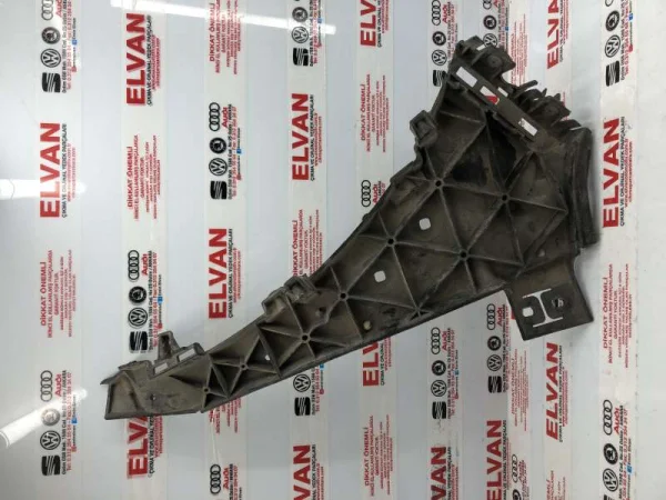4L0807284 | Audi Q7 Sağ Ön Tampon Braketi VAG