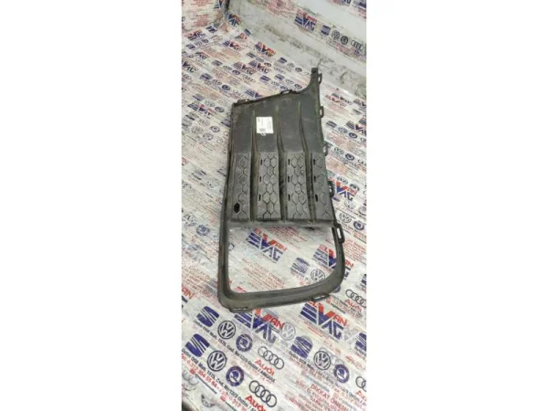 5C6853665C | VW Jetta Ön Sol Sis Farı Izgarası VAG