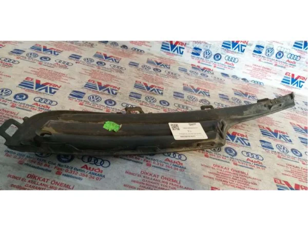 5G0853666 | VW Golf Ön Tampon Sağ Alt Izgarası VAG