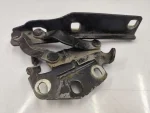 3AA823301 | VW Passat Sol Kaput Menteşesi - 1