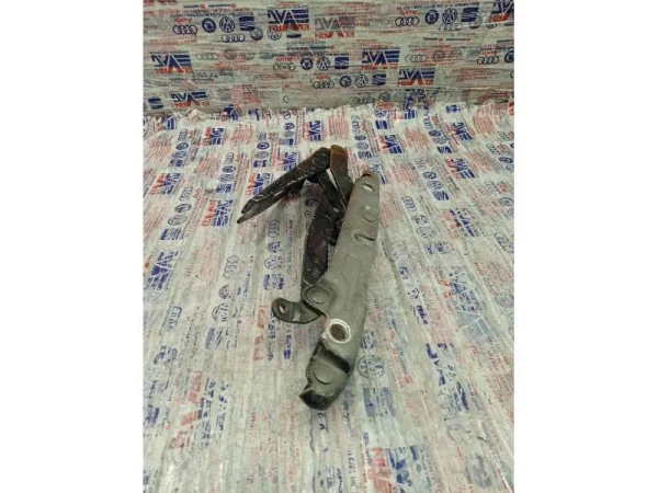 4F5827302E | Audi A6 Bagaj Kapağı Menteşesi VAG