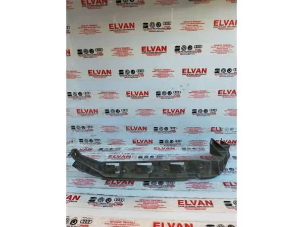 1J5807394 | VW Bora Sağ Arka Tampon Braketi VAG
