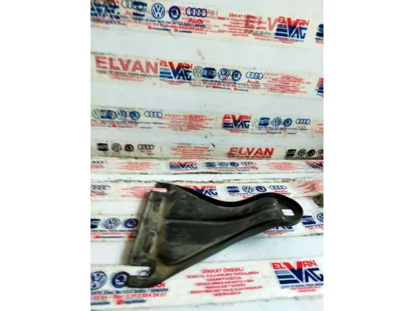 8P0858697 | Göğüs Bağlantı Demiri | Audi A3, RS 3 VAG