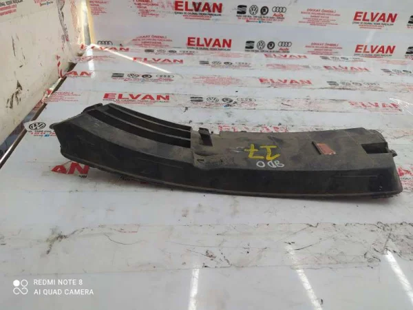 8D0807346H | Audi A4 Sağ Ön Tampon Izgarası VAG