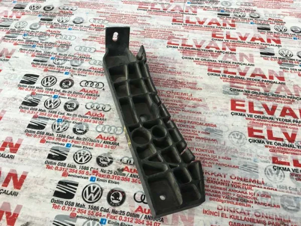 4B3807284 | Audi A6 Ön Sağ Tampon Bağlantı Ayağı VAG