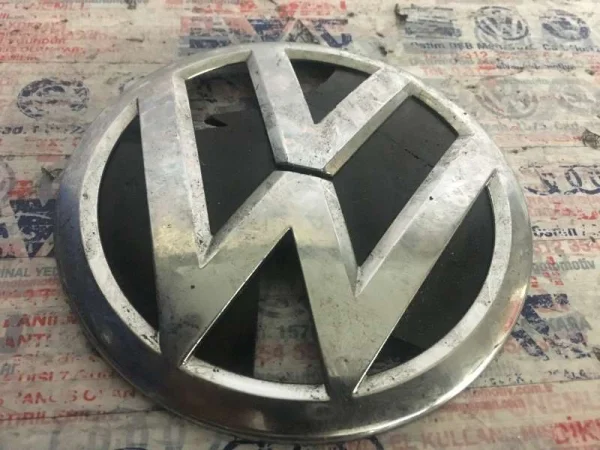 6C0853600 | VW Polo Ön Panjur Arması VAG
