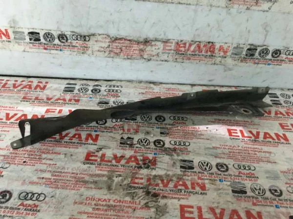 8V0821468B | Çamurluk Davlumbazı VAG