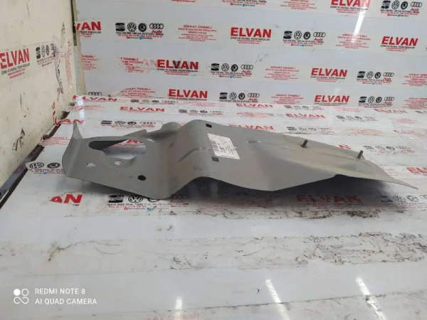 5C6810690 | VW Jetta Sağ Stop Yuva Sacı VAG