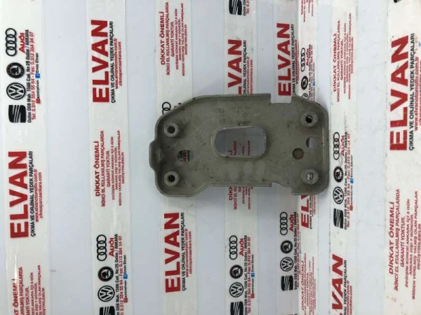 5C0804182 | Ön Sağ Şase Demiri | VW Jetta, Passat VAG