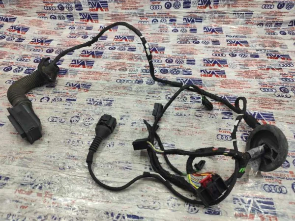 8V4971687K | Kapı Kablo Tesisatı | Audi A3, RS 3 VAG
