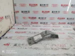 5C6821135 | VW Jetta Ön Sol Çamurluk Braketi - 2