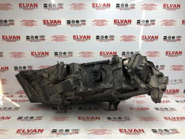 4M0941774 | Audi Q7 LED Sağ Far VAG