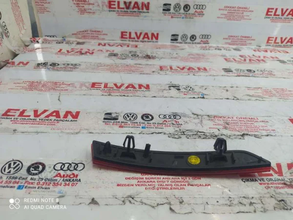 3G0945103A | VW Passat Arka Tampon Sol İç Reflektörü VAG