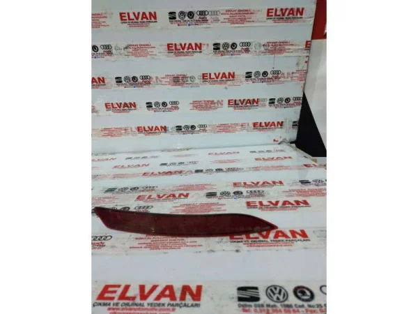 5JJ945106A | Skoda Rapid Arka Sağ Tampon Reflektörü VAG