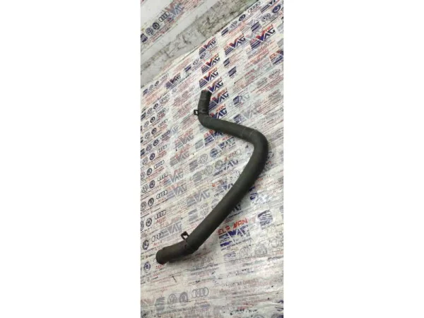 074121109D | VW Transporter Soğutma Suyu Hortumu VAG