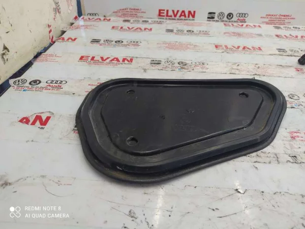 8V4839915B | Sol Arka Kapı İç Panel Kapağı | Audi A3, RS 3 VAG