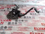 8D0823480B | Audi A4 Kaput Açma Kolu - 1