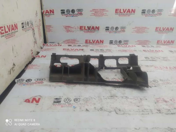 1J5807723A | VW Bora Ön Tampon Bağlantı Ayağı VAG