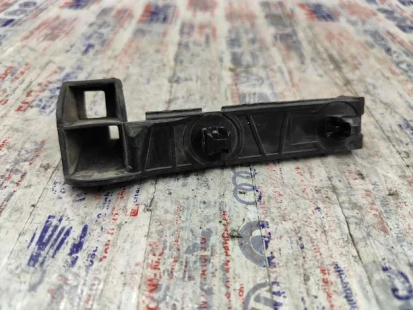 4G5807889 | Audi A6 Arka Sol Tampon Bağlantı Braketi VAG