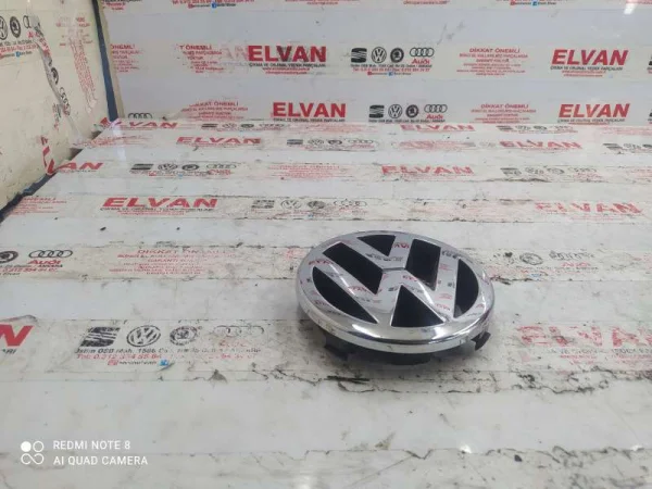 1J5853601 | Ön Panjur Amblemi | VW Bora, Polo VAG
