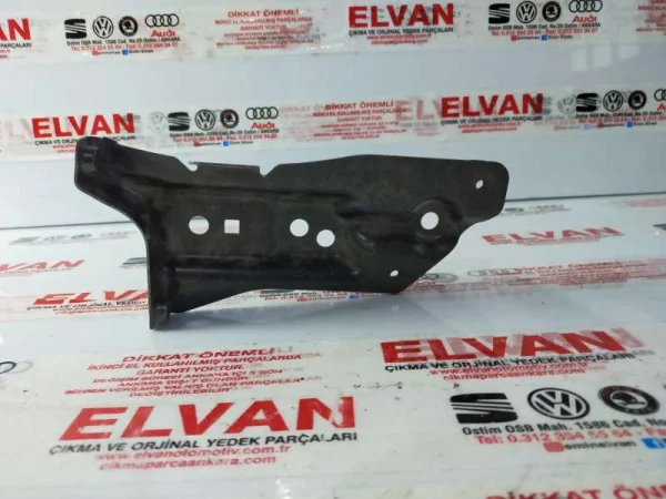 8P0821136A | Audi A3 Sağ Ön Çamurluk Bağlantı Sacı VAG