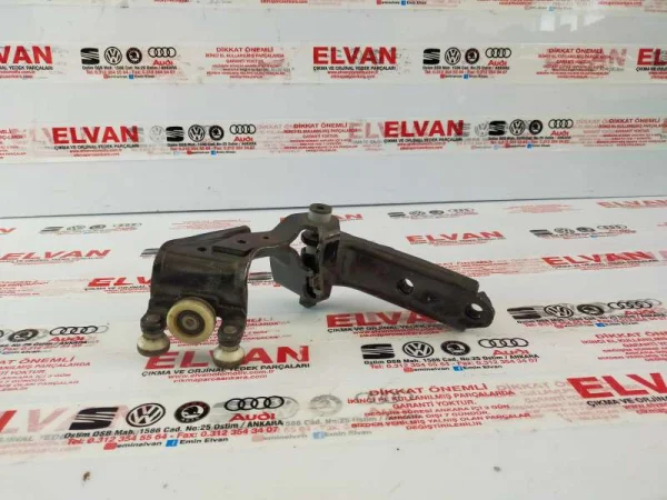 7E0843336A | VW Transporter Sürgülü Kapı Orta Makarası Sağ VAG