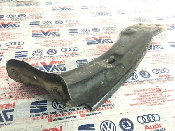 3V0821142A | Skoda Superb Ön Sağ Çamurluk Braketi VAG