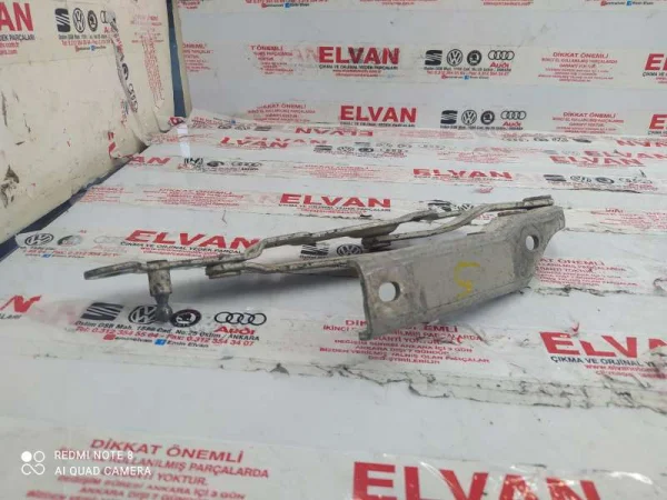 893827301A | Sol Bagaj Kapağı Menteşesi VAG