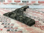 8R0807454F | Arka Sağ Tampon Braketi - 1