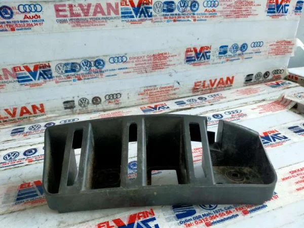 5JH807394A | Skoda Rapid Sağ Arka Tampon Braketi VAG