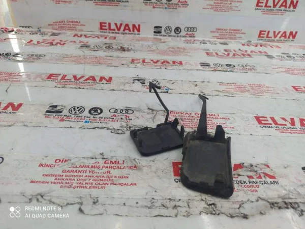 3T0807241A | Skoda Superb Ön Tampon Çeki Demiri Kapağı VAG