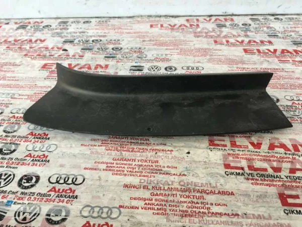 5JH945111 | Skoda Rapid Sol Arka Stop Lambası VAG