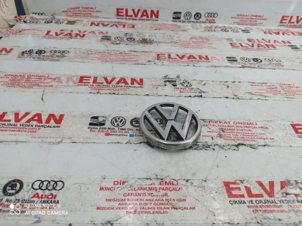 325853601 | Ön Panjur Amblemi | VW Passat, Scirocco VAG