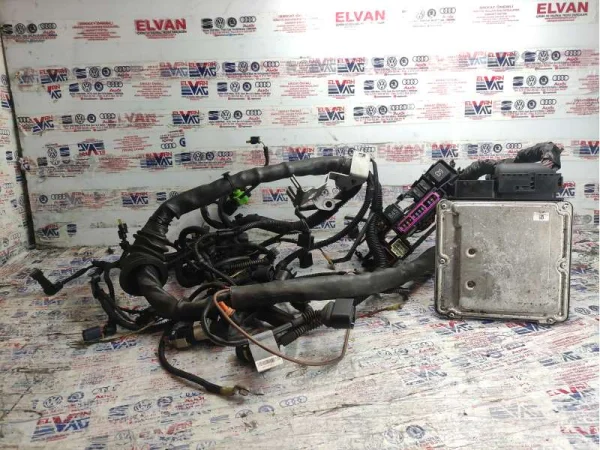 8K0906385B | Soket Muhafazası | Audi A4, A5, A8, Q5 VAG